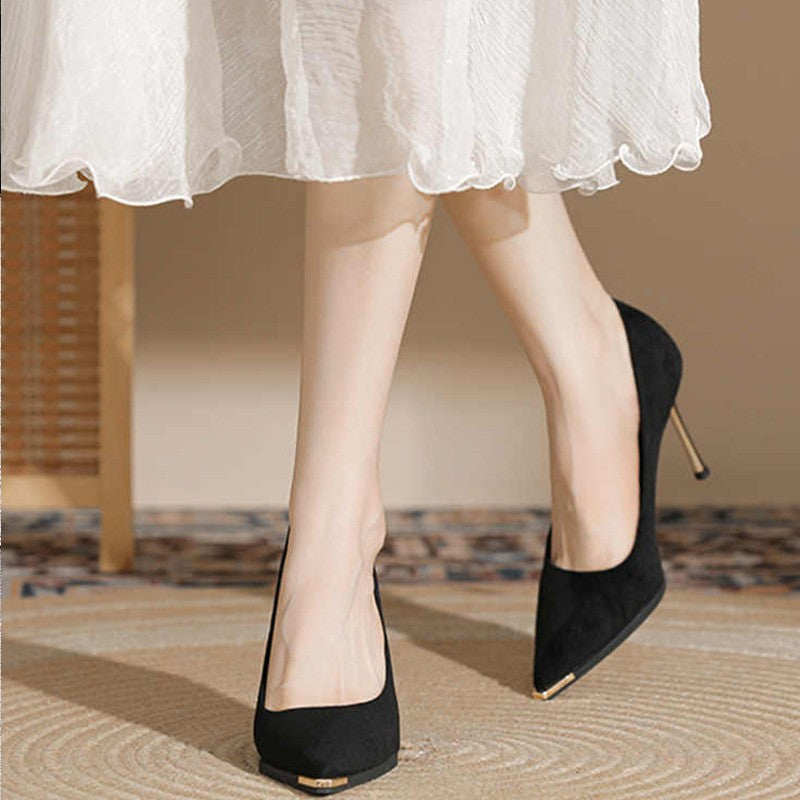 Damen schicke Stiletto-Pumps aus samtigem Obermaterial mit metallischen Akzenten R&B