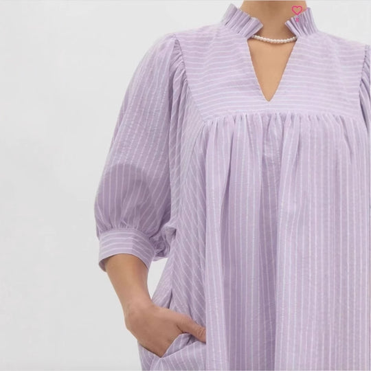 Damen Kurzarm Kleid mit modernem Stehkragen und Volant-Detail R&B