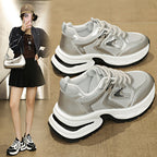 Damen Sportliche Sneakers mit atmungsaktivem Obermaterial und modernem Design R&B