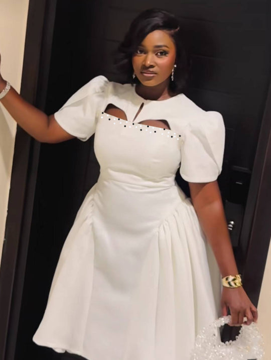 Damen Kleid mit eleganten Puffärmeln und raffinierten Cut-Outs R&B