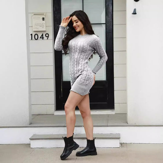Damen Strickkleid mit kunstvollem Zopfmuster und figurbetontem Schnitt R&B