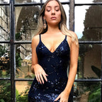 Glamouröses Damen Abendkleid mit Filigraner Paillettenverzierung und Elegantem Rückenschnitt für Abendveranstaltungen | R&B