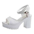 Damen Elegante Sandaletten mit geschwungenem Riemen und hoher Plattform R&B