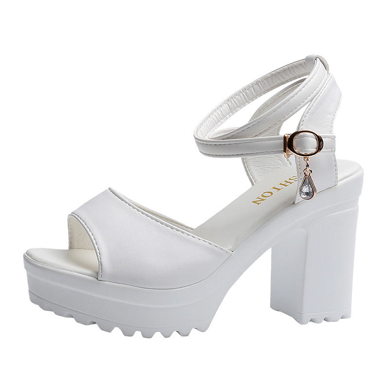 Damen Elegante Sandaletten mit geschwungenem Riemen und hoher Plattform R&B
