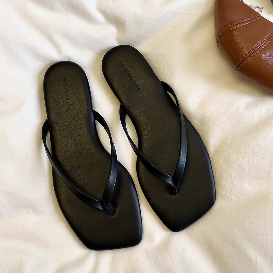 Damen Zehentrenner-Sandalen mit minimalistischer Silhouette und ergonomischem Fußbett R&B