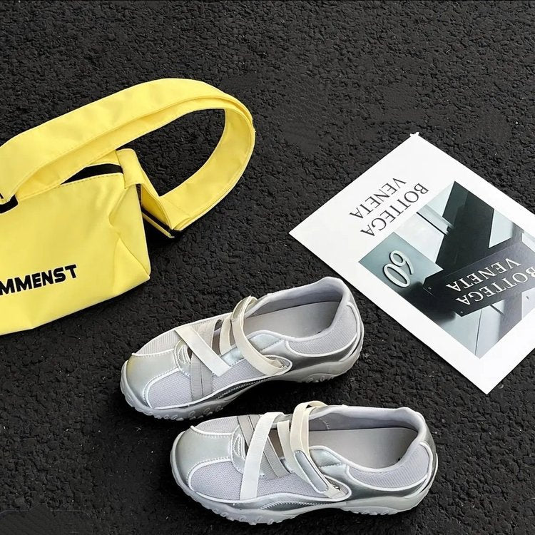 Damen Sportliche Trekking-Schuhe mit elastischem Schnürsystem und rutschfester Sohle R&B