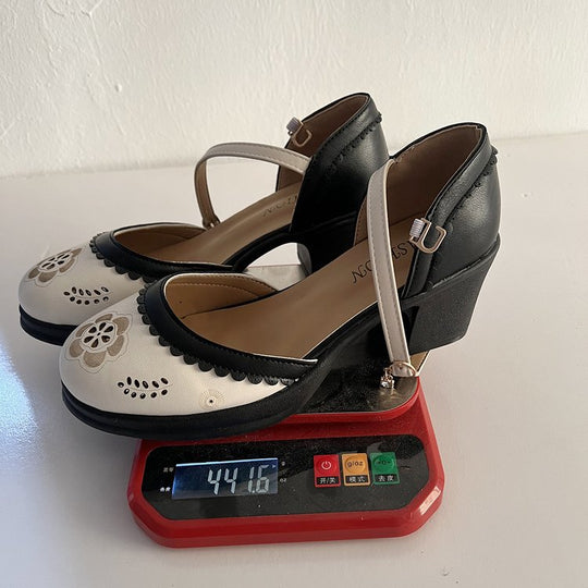Damen Bequeme Pumps mit eleganter Perforation und verstellbarem Riemen R&B