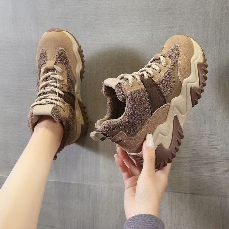 Damen Sportliche High-Top Sneaker mit kuscheligem Futter und rutschfester Sohle R&B