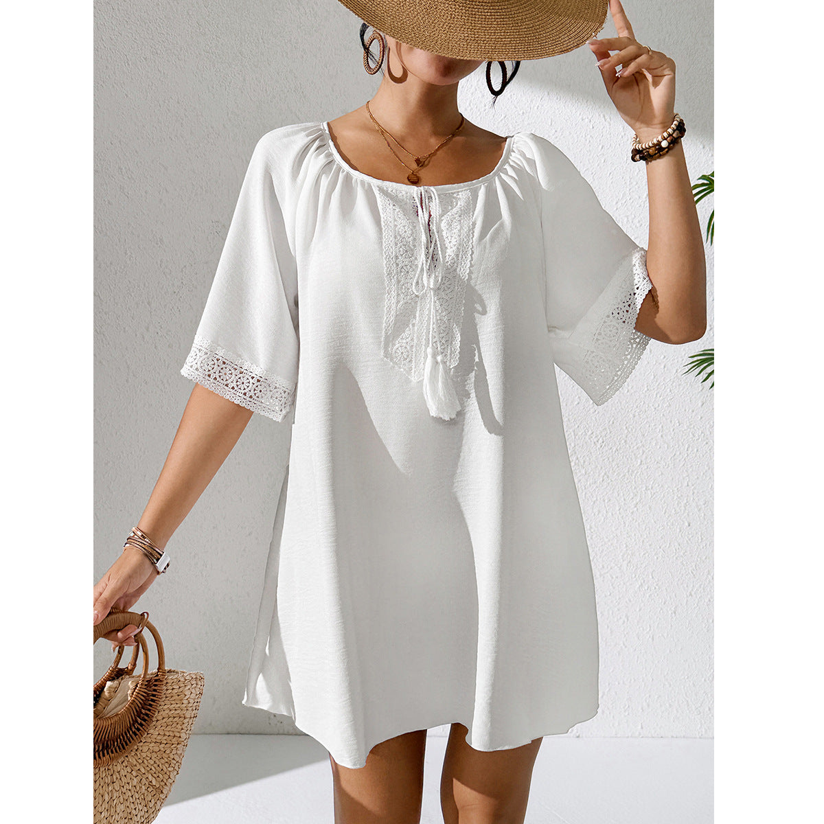 Damen Häkelstrandkleid mit elegantem V-Ausschnitt und luftigen Ärmeln R&B