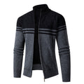 Herren Strickjacke mit modernem Zipper und sportlichem Streifenmuster