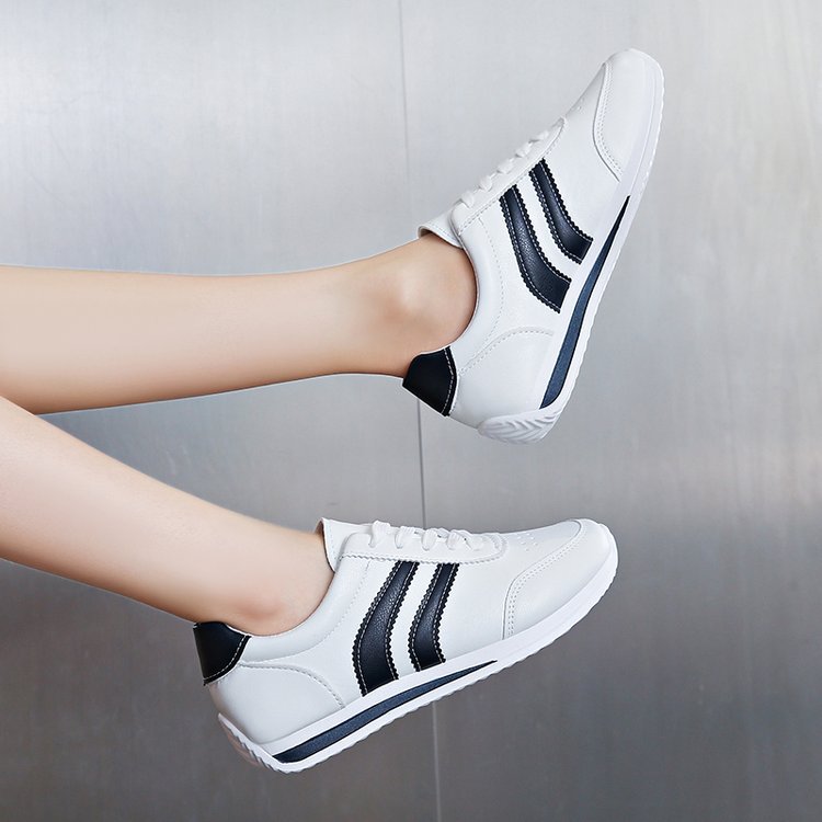 Damen Sportliche Sneakers mit atmungsaktivem Obermaterial und flexiblem Sohlenprofil R&B