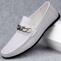 Damen Mokassins mit stilvollem Kettendetail