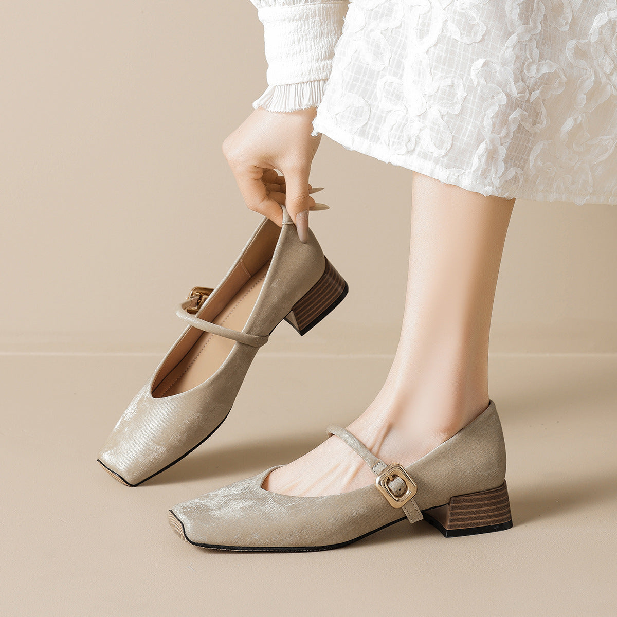 Damen elegante Ballerinas mit modischem Schnallenverschluss