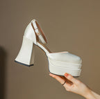 Damen Plateau-Pumps mit modernem Design und elegantem Knöchelriemen R&B