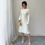 Damen strickendes Kleid mit asymmetrischem Saum und langen Ärmeln R&B