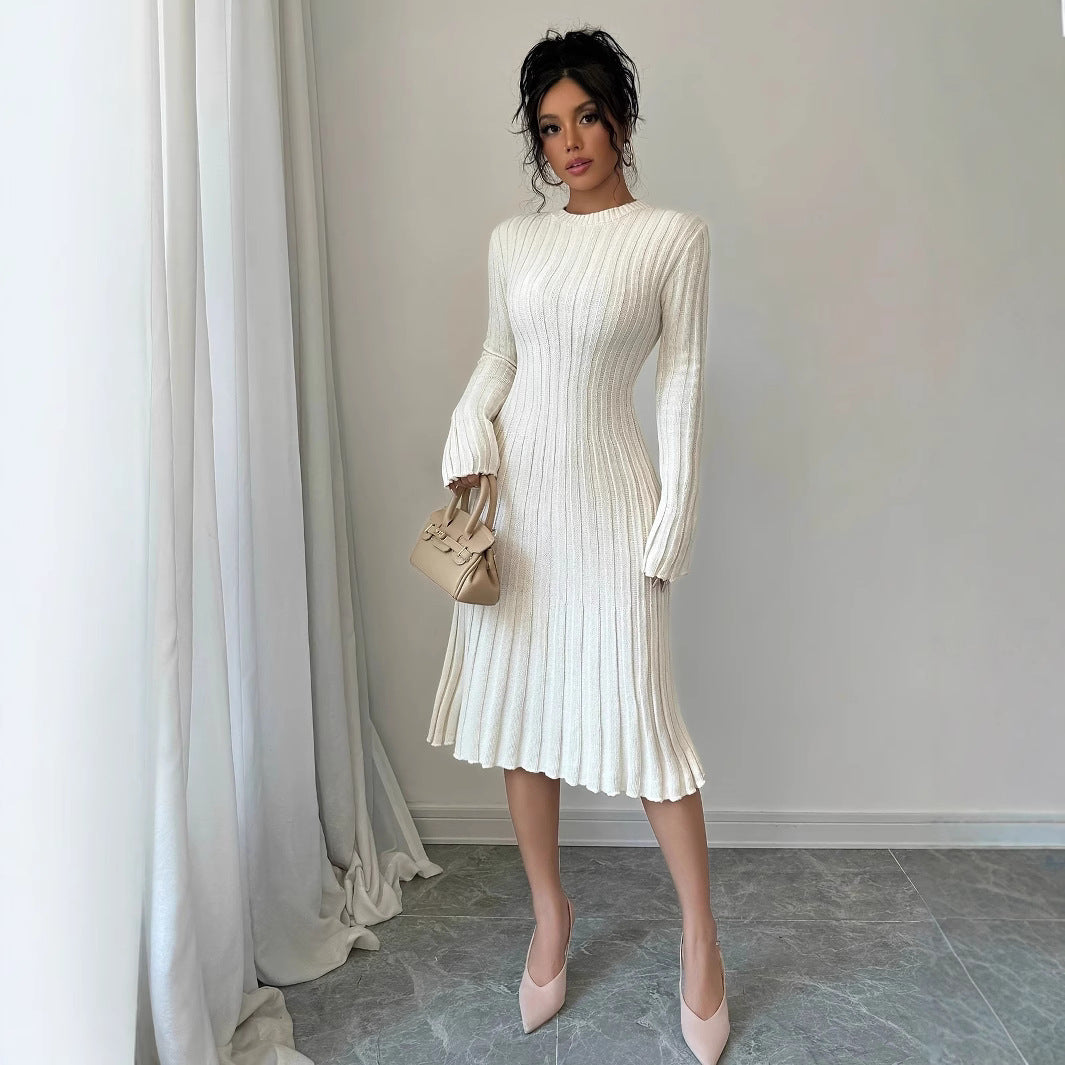 Damen strickendes Kleid mit asymmetrischem Saum und langen Ärmeln R&B