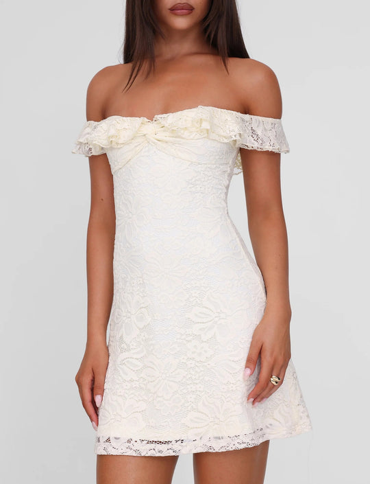 Damen Spitzenkleid mit voluminösem Rüscheneinsatz und schulterfreiem Design R&B