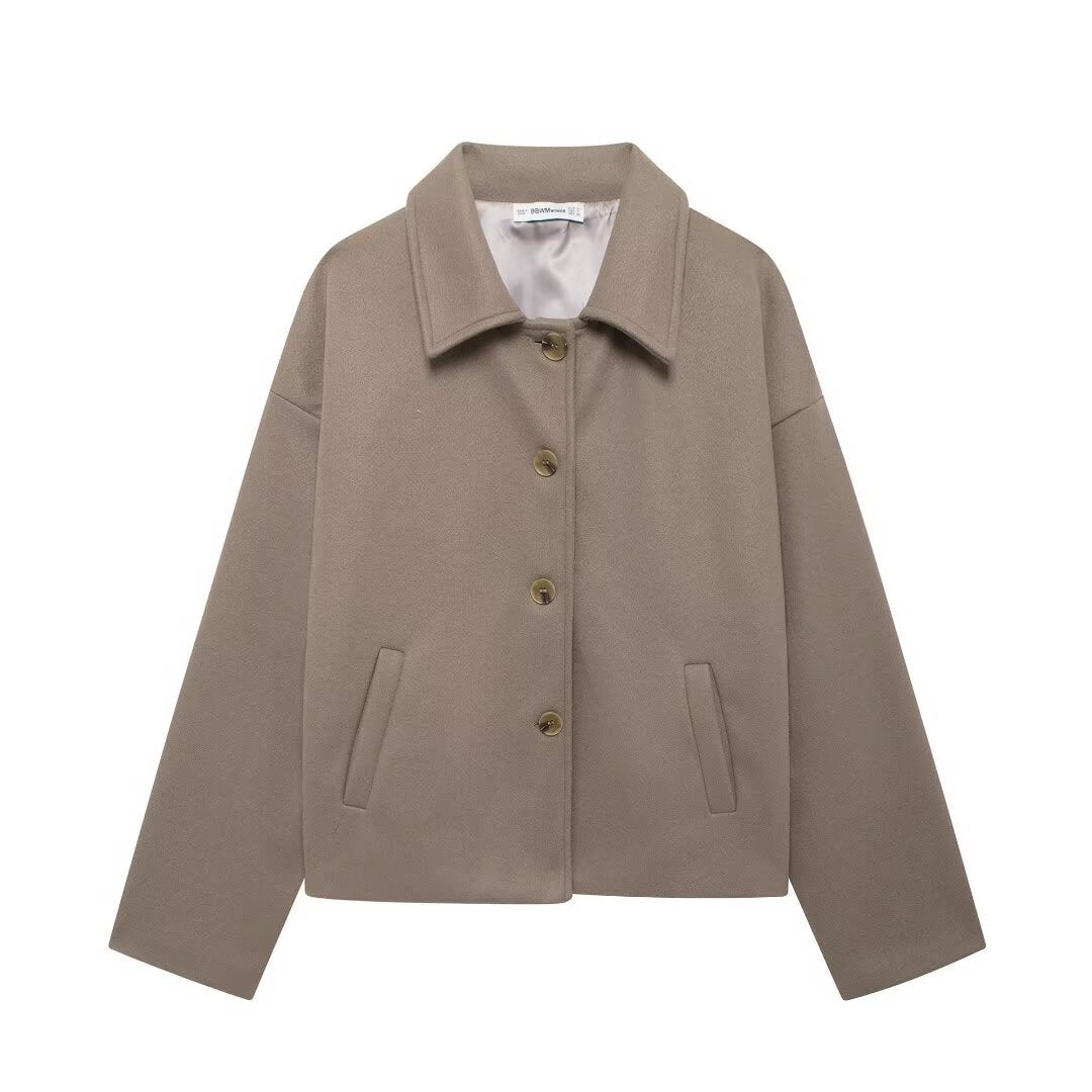 Damen nan kurze kastige Wolljacke mit Hemdkragen, durchgehender Knopfleiste und eingesetzten Eingrifftaschen R&B