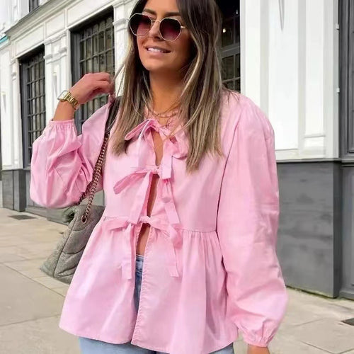 Damen Bluse mit verspielten Rüschendetails und Raffinförderungen R&B
