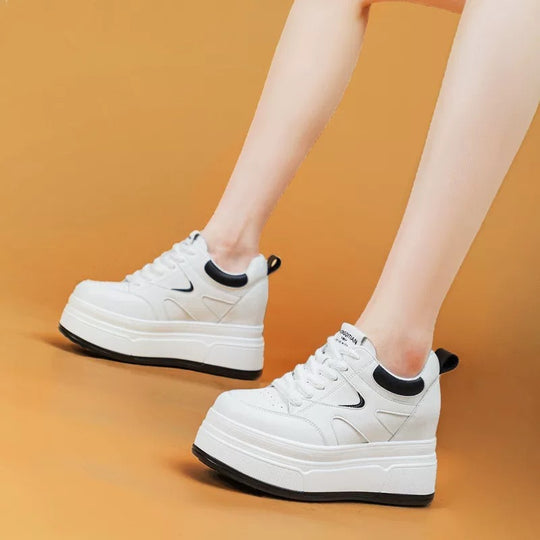 Damen Plateau Sneakers mit sportlichem Design und dämpfender Sohle R&B