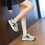 Damen Sportliche Sneakers mit dämpfender Sohle von R&B