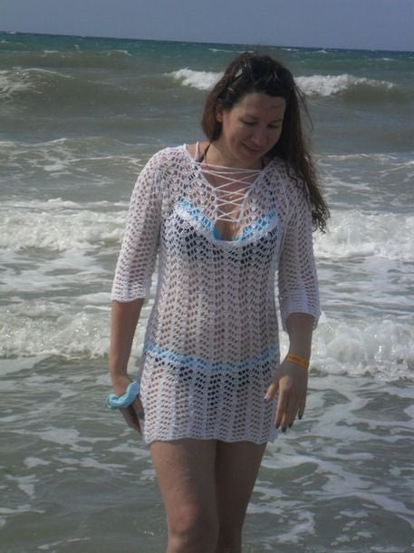Damen gehäkeltes Strandkleid mit tiefem V-Ausschnitt und verführerischem Rückenausschnitt R&B