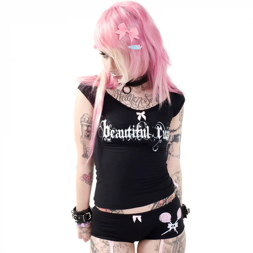 Damen Kurzarmshirt mit stilvollem Schriftzug und dekorativem Schleifenakzent R&B