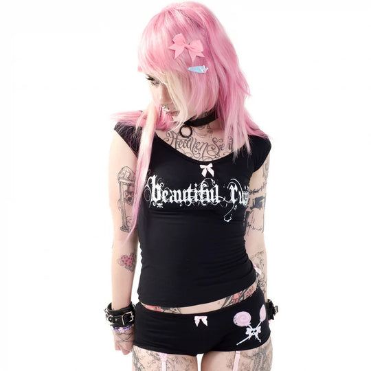 Damen Kurzarmshirt mit stilvollem Schriftzug und dekorativem Schleifenakzent R&B