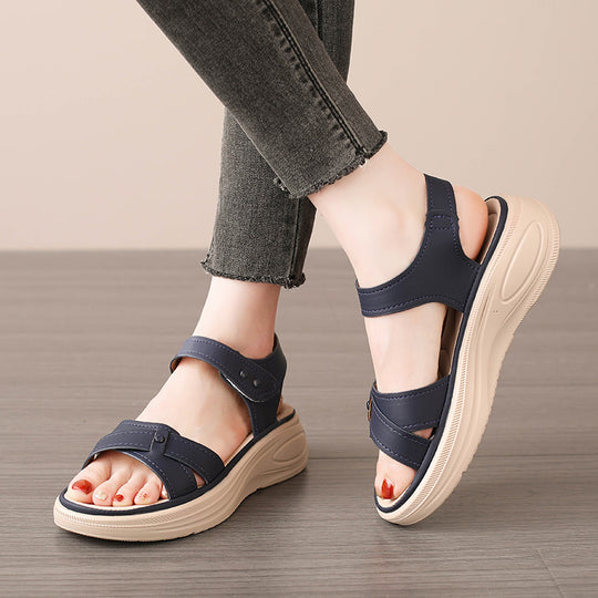 Damen Komfortable Sandalen mit verstellbaren Riemen und gepolstertem Fußbett R&B