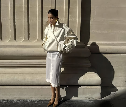Damen modische Kurzjacke mit elegantem Schnitt und hochglänzendem Finish R&B