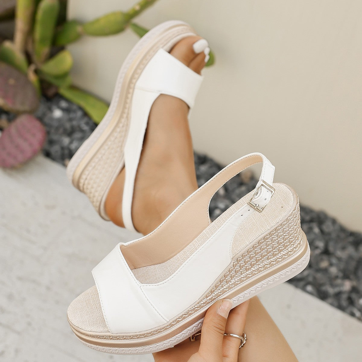 Damen Wedge-Sandalen mit elastischem Riemendesign und komfortablem Fußbett R&B