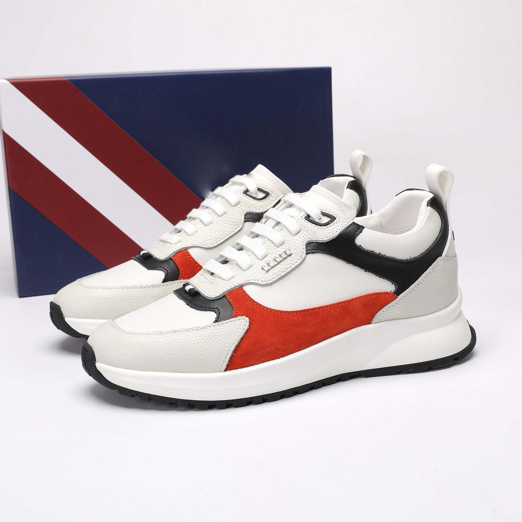 Damen Sportliche Lifestyle Sneakers mit atmungsaktiver Oberflächenstruktur und dämpfender Sohle R&B