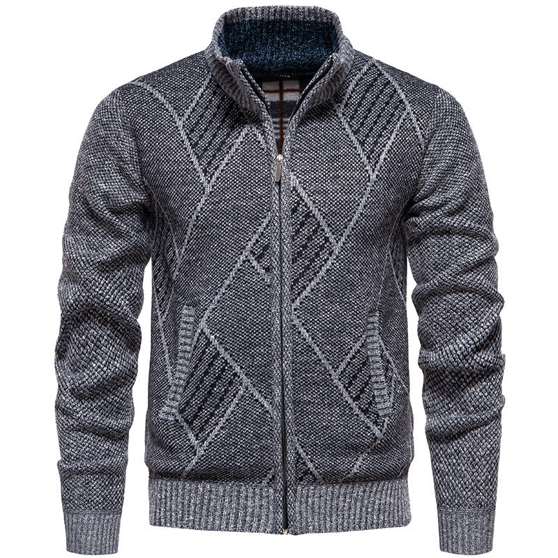 Herren Strickjacke mit modernem Zopfmuster und hohem Kragen R&B