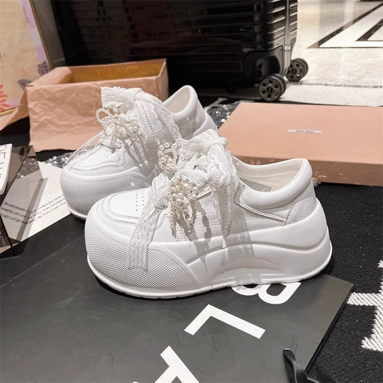 Damen modische Plateau-Sneaker mit dekorativem Schleifendetail und eleganter Schnürung R&B