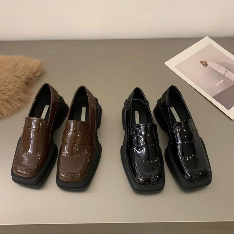 Damen Edle Lackleder-Ballerinas mit breitem Blockabsatz R&B