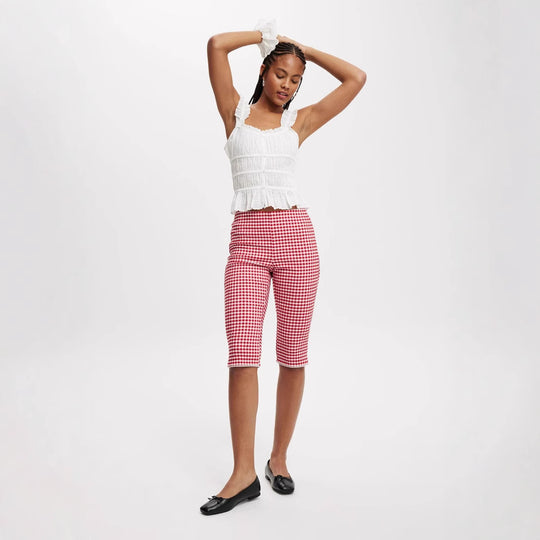 Damen luftiges Rüschentop mit Spitzenakzenten und karierter Hose R&B