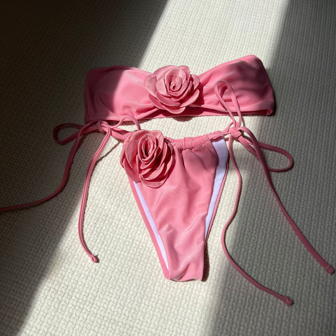 Damen Bandeau-Bikini mit dekorativer Blumenapplikation R&B