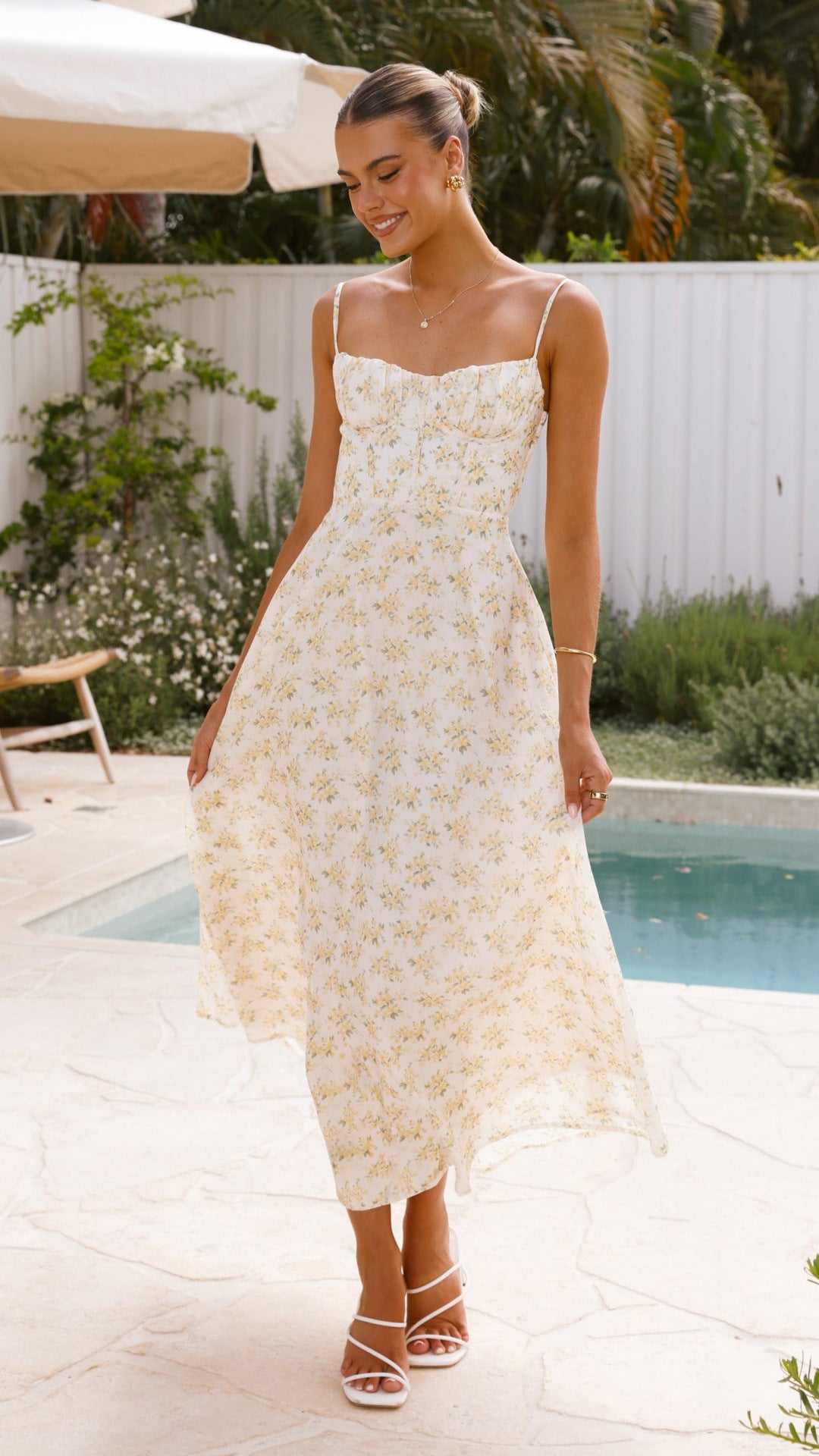 Damen Maxikleid mit zarten Blumenmuster R&B