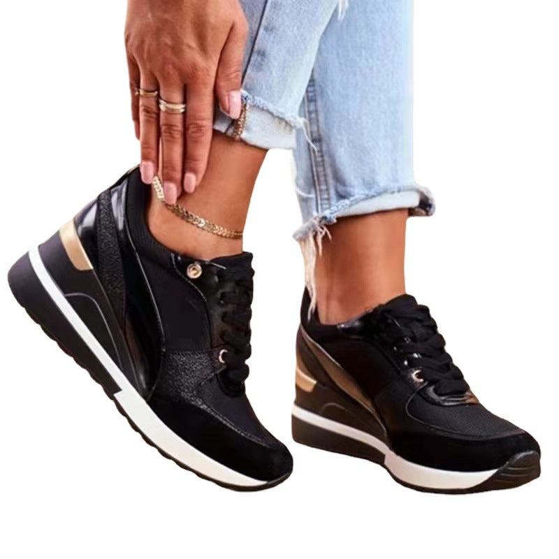 Damen nan Keil-Sneaker mit innenliegender Keilsohle und Materialmix R&B