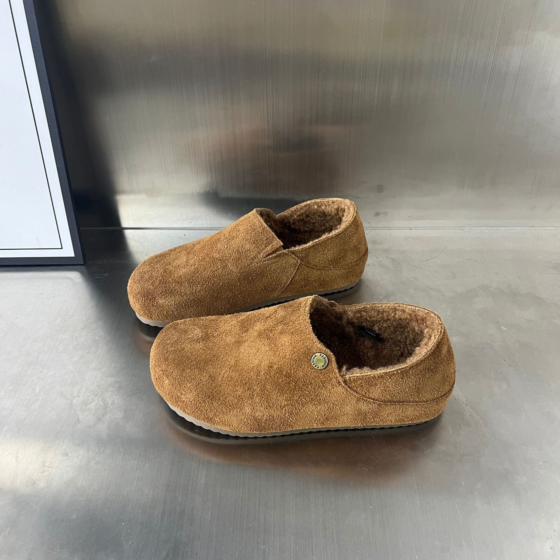 Damen Komfortable Clogs aus hochwertigem Wildleder mit kuscheligem Innenfutter R&B