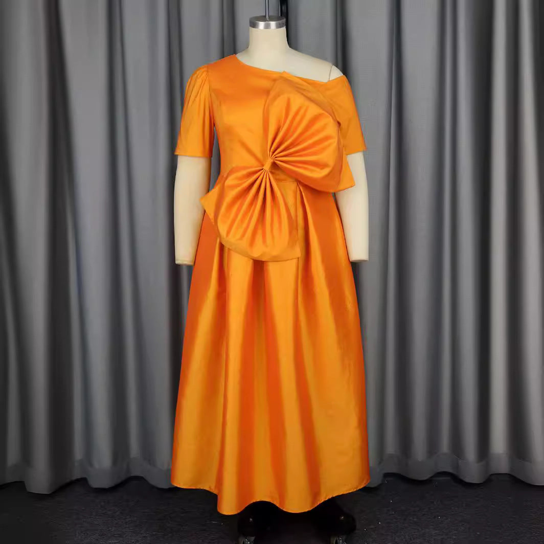 Damen Festliches Abendkleid mit asymmetrischem Ausschnitt und voluminösem Drapierungselement R&B
