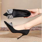 Damen Elegante High Heels mit glitzerndem Schleifen-Detail und spitzem Zehenbereich R&B