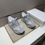 Damen Sneakers mit atmungsaktiver Oberflächenstruktur und rutschfester Sohle R&B