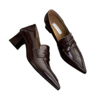Damen spitze Pumps mit elegantem Riemen und bequemen Blockabsatz