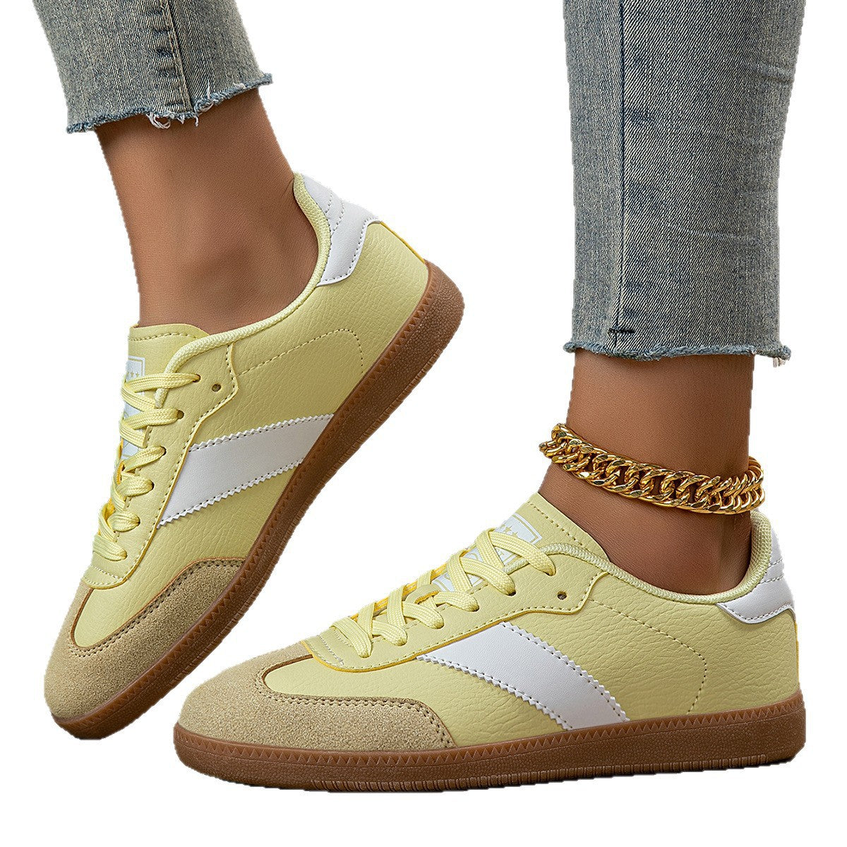Damen nan retro-inspirierte Sneaker mit niedrigem Schnitt, Gumsohle und Velours-Zehenkappe R&B
