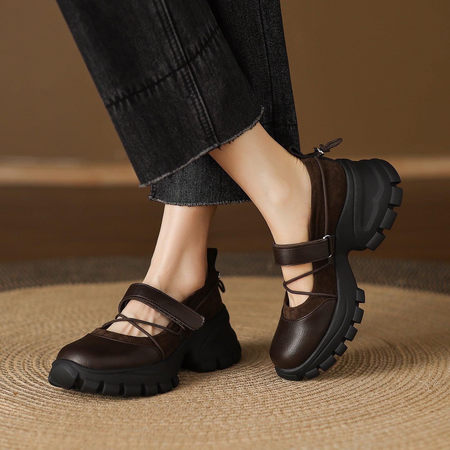 Damen modische Slingback-Schuhe mit elastischen Riemen und bequemer Sohle R&B