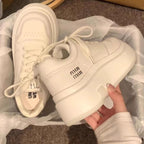 Damen Sneakers mit dicker Plateau-Sohle und modischem Obermaterial R&B