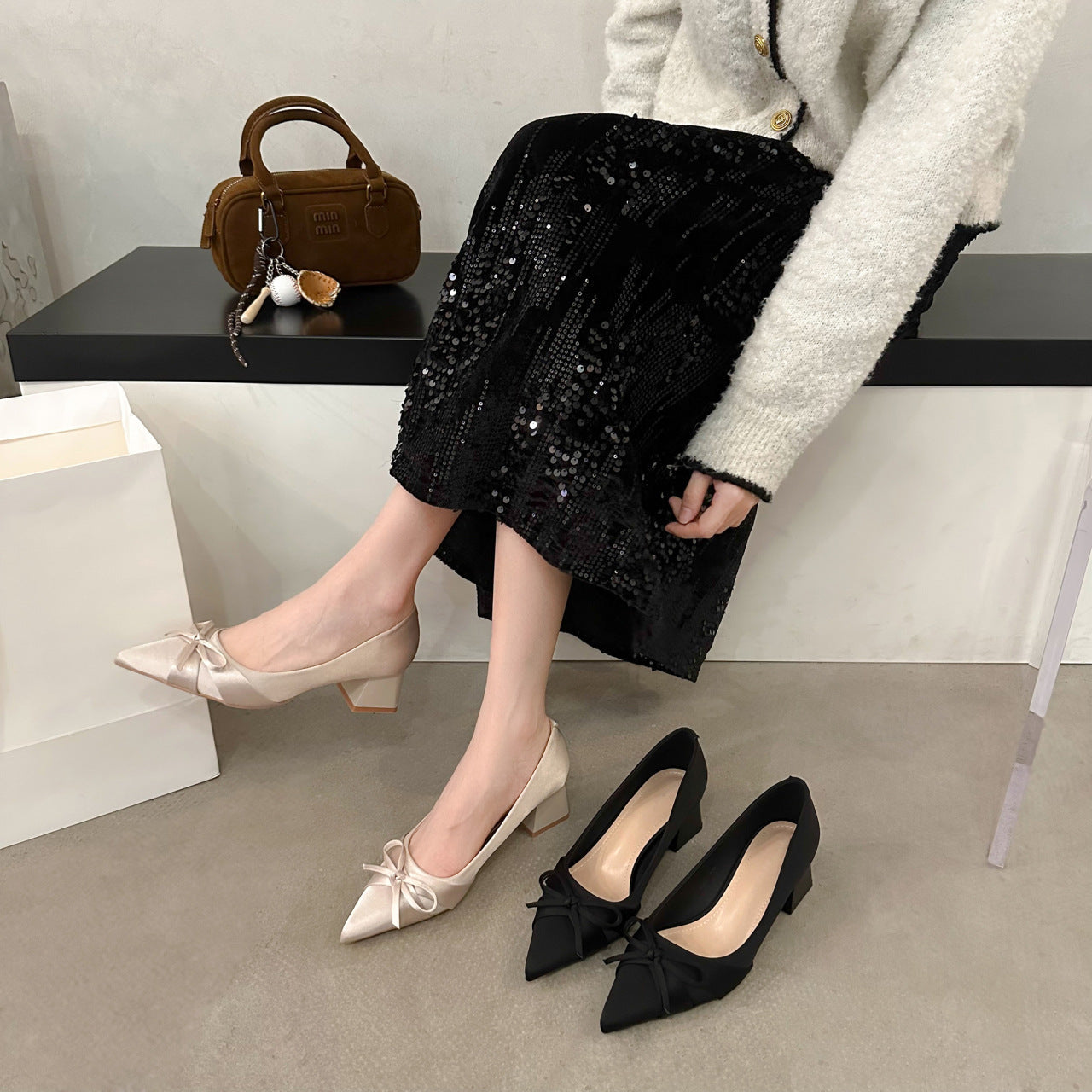 Damen Elegante Pumps mit zartem Schleifen-Detail und komfortablem Blockabsatz R&B