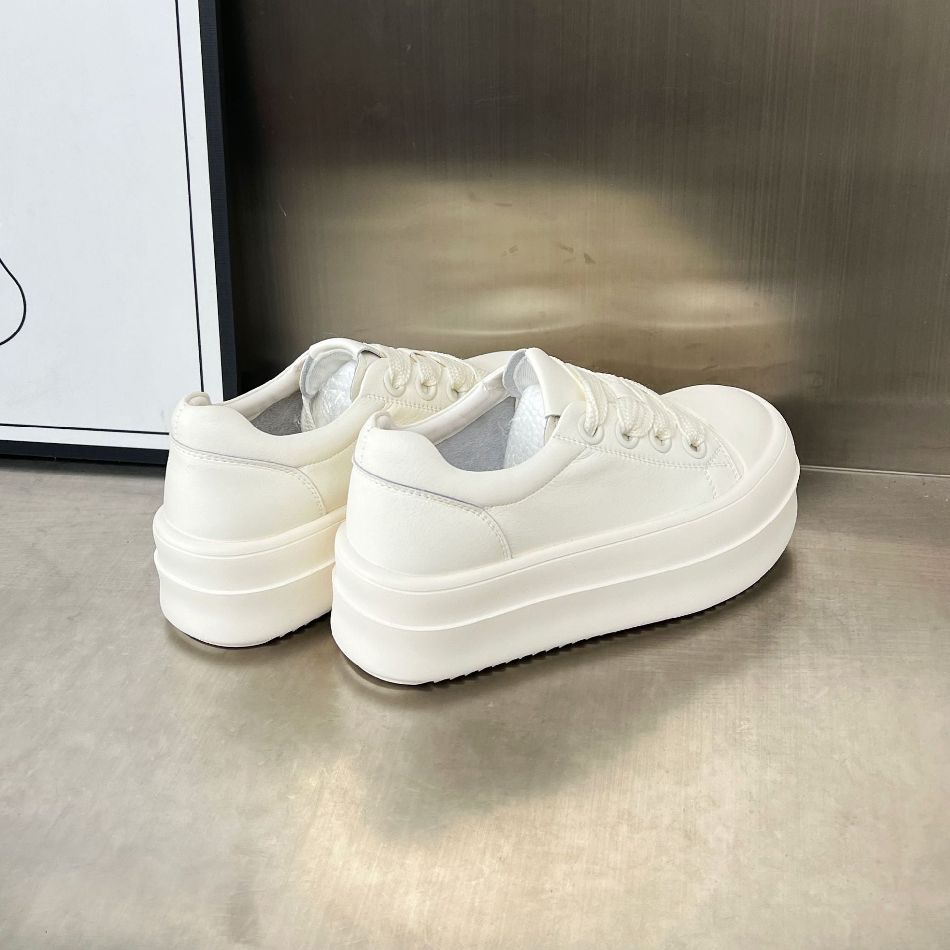 Damen Plattform Sneakers mit modischem Design und atmungsaktiver Obermaterialzusammensetzung R&B