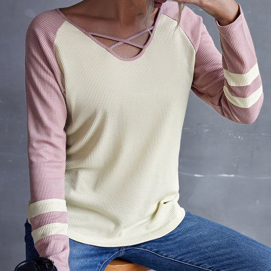 Damen lässiges Langarmshirt mit Criss-Cross-Ausschnitt R&B